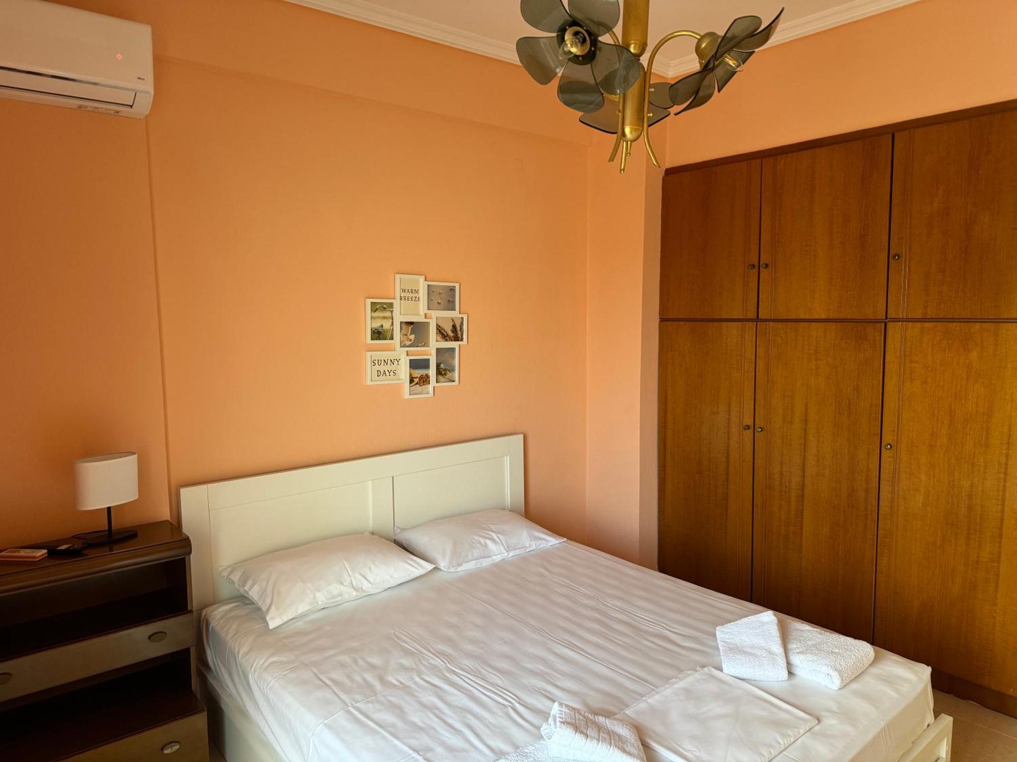 Family Apartment Nea Moudania Bagian luar foto
